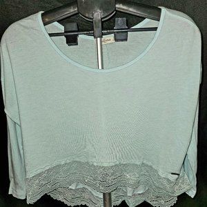 Ambercrombie & Fitch Crop Top